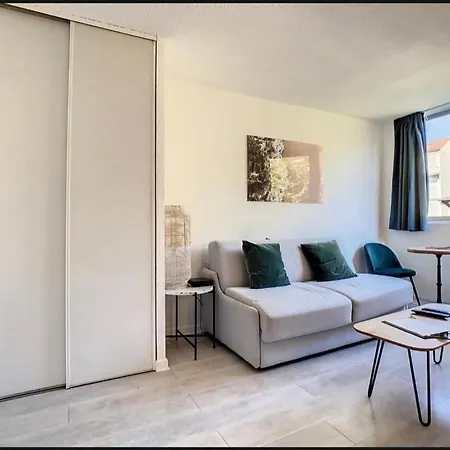 Azur éden Avec Piscine à Deux Pas De La